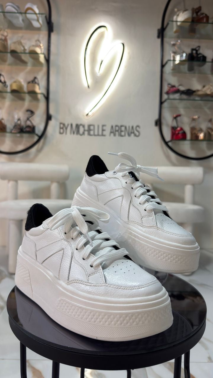 BRATZ SNEAKERS - WHITE