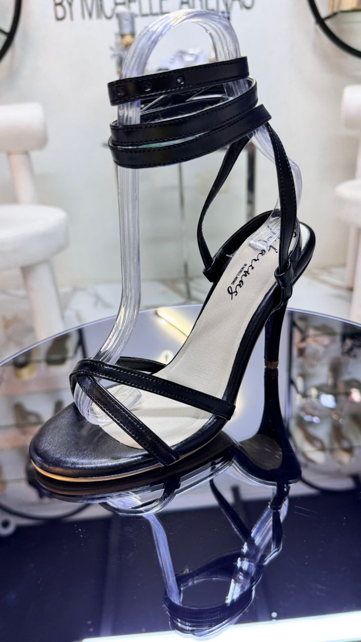 SUSAN SANDALS - BLACK