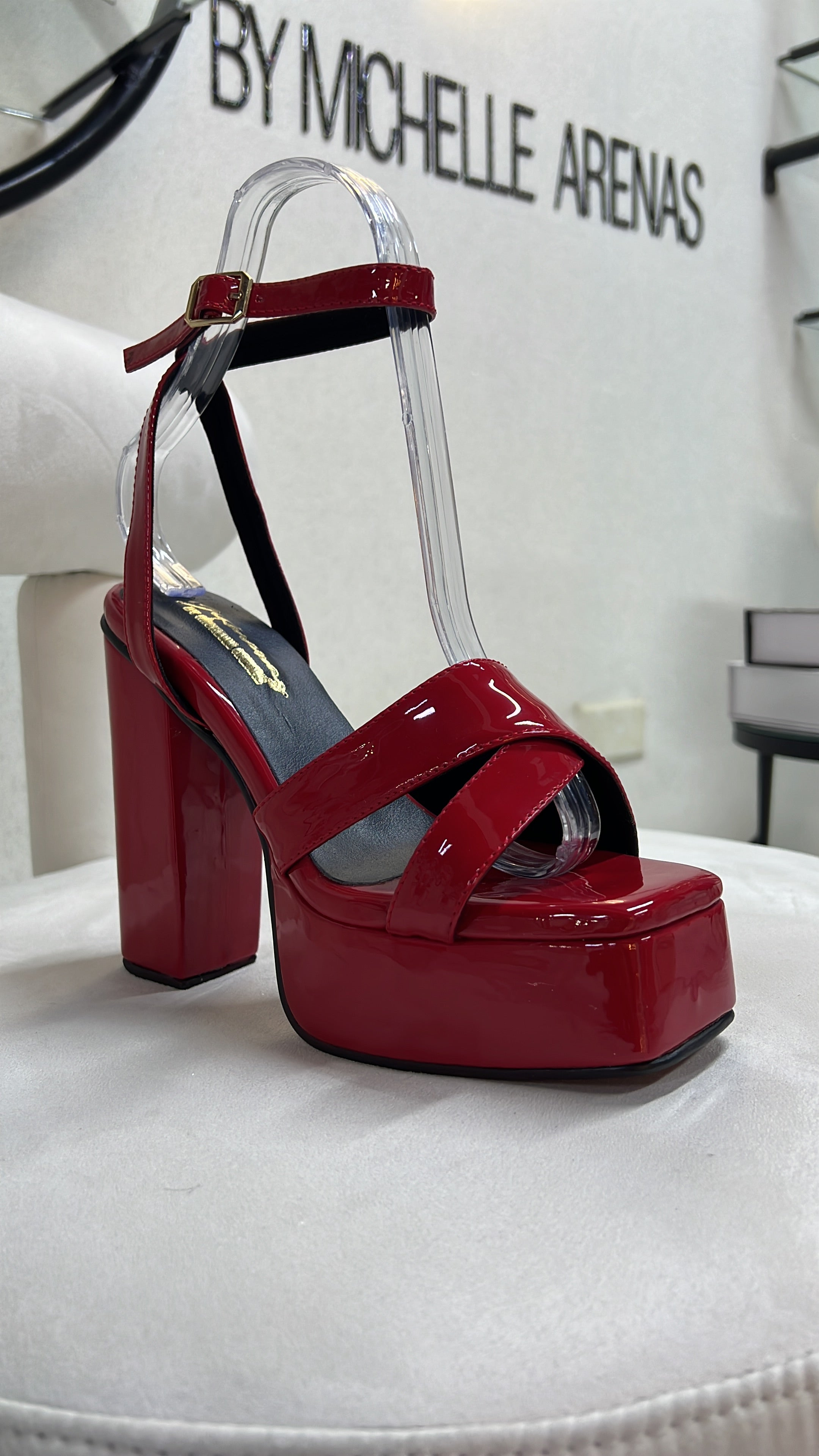 LADY PLATFORMS