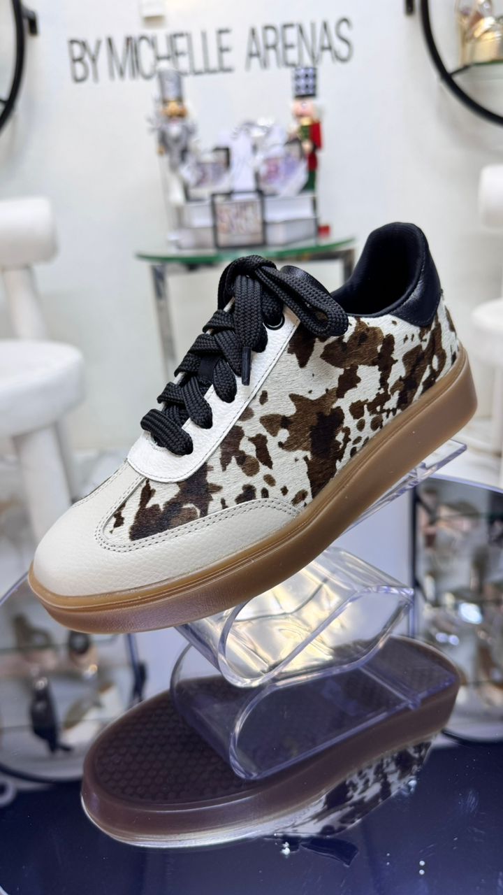 MIA SNEAKERS