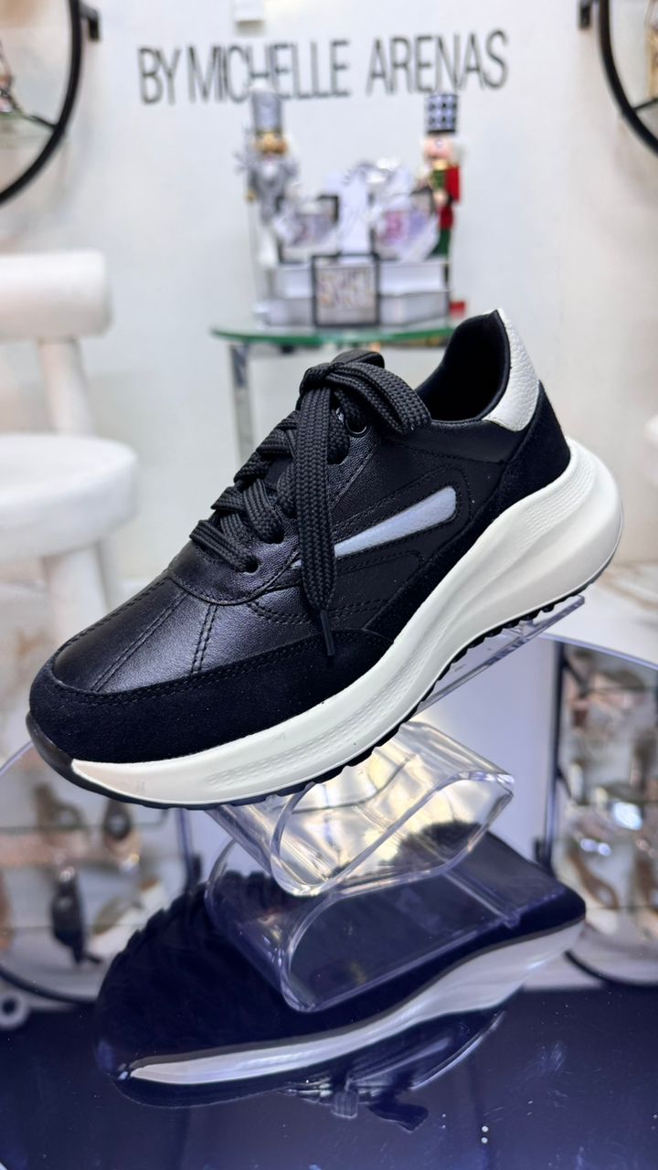 ADELA SNEAKERS